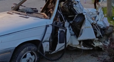 Kamyonla otomobilin çarpıştığı kazada 1 kişi yaralandı