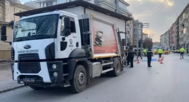 Karşıya geçerken çöp kamyonu çarptı