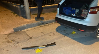 Komşusunun aracına ateş açtı