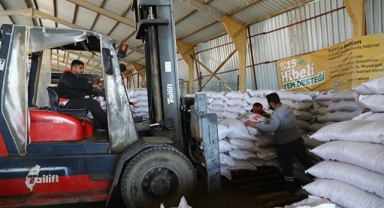 Korkutelili çiftçilere 36 ton yem desteği