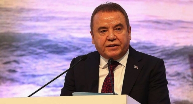 Ölen 14 hayvan yerine 10 koyun, 10 kuzu hediye etti