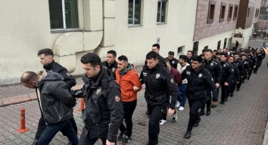 Organize suç örgütlerine yönelik operasyon: 23 şüpheli adliyede