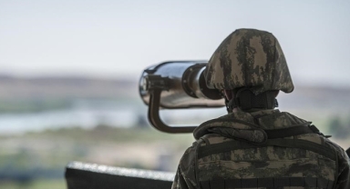 Sınırı geçmeye çalışıyorlardı! PKK/PYD'li 2 terörist...