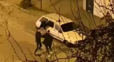 Sokakta tartıştığı kadına tekme ve yumruk attı