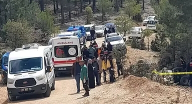Tarım aracı şarampole devrildi