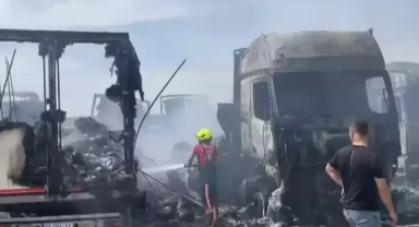 TIR garajında yangın: 5 araç kullanılamaz halde