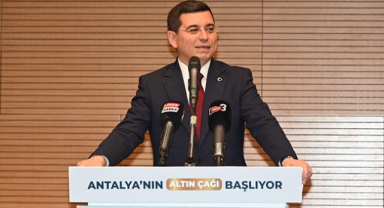 Tütüncü, emekçi kadınlarla buluştu