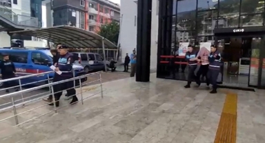 Uyuşturucu satıcıları yakalandı