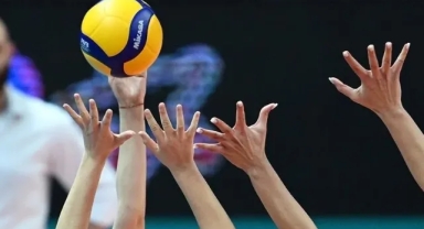 Voleybolda erteleme maçları yarın oynanacak
