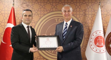 Alanya'da mazbata teslimi