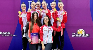 Alkışlar Melisa’ya