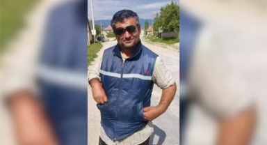 Babasını bıçaklayarak öldürdü