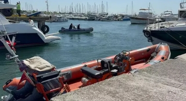 Deniz taksi ile kano çarpıştı : 2 yaralı