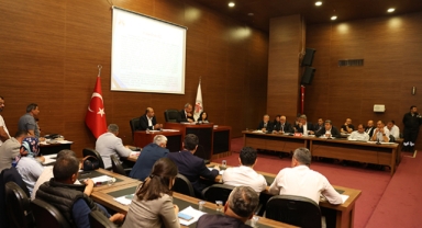 Döşemealtı da ilk meclisini yaptı