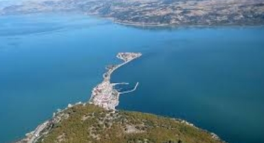 Eğirdir Gölü'ndeki tehlike!