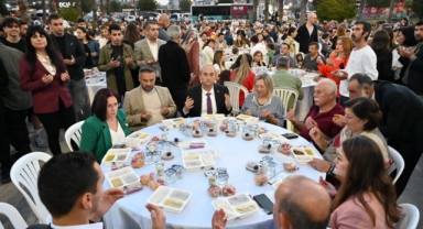 Kocagöz: Kepez'de hepimiz bir aileyiz