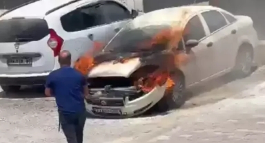 Otomobil alev alev yandı: Nedeni araştırılıyor!