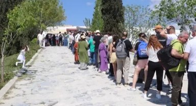 Pamukkale'de bayram yoğunluğu