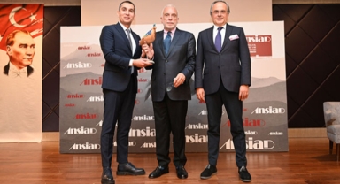 Soli Özel ANSİAD'a konuk oldu