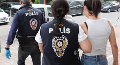 10 şüpheliden 4'ü tutuklandı