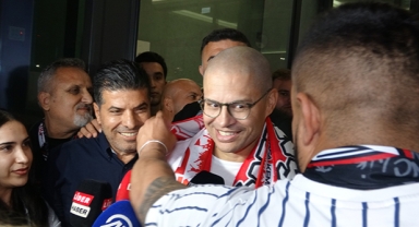 Alex de Souza’ya coşkulu karşılama