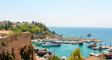 Antalya'da yapılacak en iyi deniz aktiviteleri
