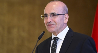 Bakan Şimşek: Ekonomimiz dengeli ve sürdürülebilir büyüyor