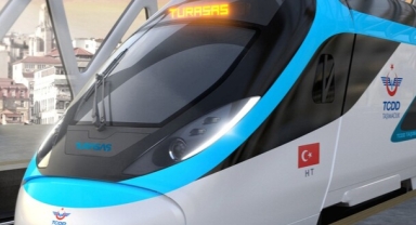 Bakan Uraloğlu: Milli elektrikli tren seti 1 yılda 575 bin yolcu taşıdı
