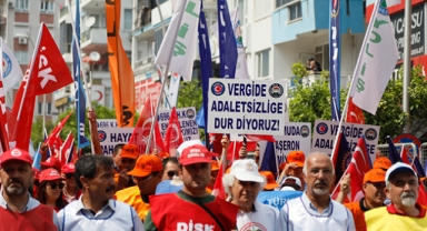 Bebeklerle 1 Mayıs yürüyüşü