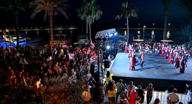 Dans festivaline muhteşem açılış