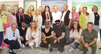 Deniz dalgaları sergisi