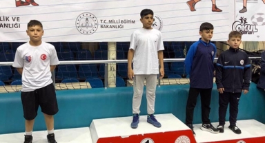 Kepez’in gururu bronz kazandı