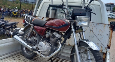 Motosiklet hırsızları çocuk çıktı!