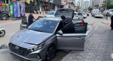 Otomobiliyle geçerken ensesinden vuruldu...Ağır yaralandı