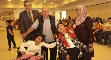 'Özel' gösteri