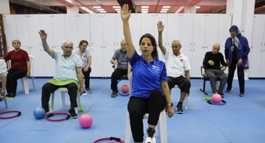 Parkinsonlulara egzersiz kursu