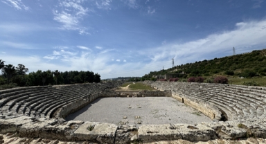Perge Antik Kenti'nde stadyum arenası gün yüzüne çıkarıldı