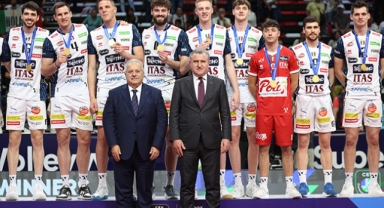 Şampiyonlar ödüllerine kavuştu