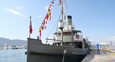 TCG Nusret'e ziyaret
