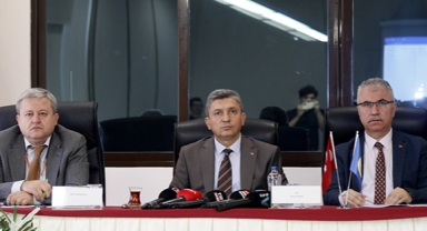 Vali Şahin: Halk duyarlı, dumanı gören telefona sarılıyor
