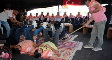 Vali Şahin orta oyunlarını seyretti