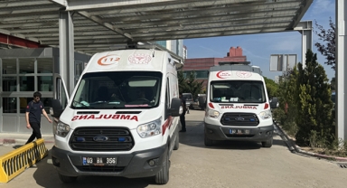 Yolcu otobüsü ve kamyonet çarpıştı: 1 ölü, 16 yaralı
