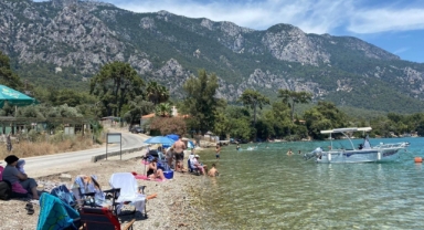 Akbük sahilinde halk plajları