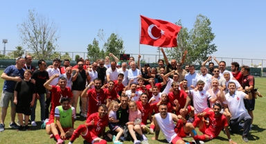 Ay-yıldızlılar üçüncü oldu