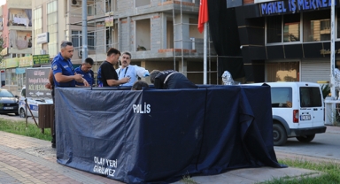 Bankta ölü bulundu