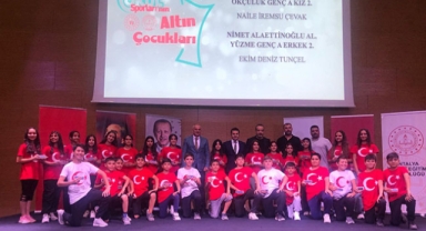 Başarıları ödülsüz kalmadı