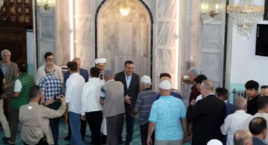 Burdurlular Ulu Cami'de bayramlaştı