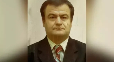 Cani evlat! Babasını satırla öldürdü