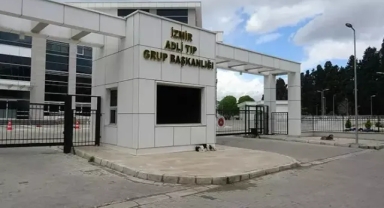Eşini bıçaklayarak öldürdü