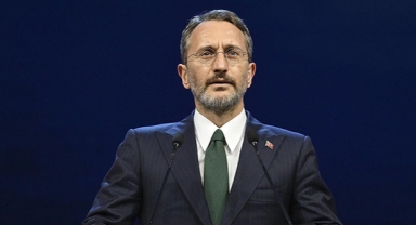 Fahrettin Altun Koruyucu Aile Günü'nü kutladı